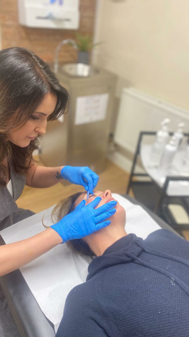 ⭐️ ULTIMATE SKINCARE COURSE ⭐️ 

⭐️ 3 Qualifications 1 Day ⭐️ 

- Microneedling 
- Chemical Peels
- Dermaplaning 

🌟 Kit and Device Included!

💰 Was £799 NOW £599!!!

📱 DM US @taba__uk 
☎️ CALL US 0151 345 6597
📧 EMAIL US sales@tabauk.com
🌍 WEBSITE www.tabauk.com

#microneedlingcourse #dermaplaningcourse #chemicalpeelcourse #skincarecourse #aestheticscourse #skincaretraining #dermaplaningtraining #microneedlingtraining #chemicalpeeltraining #chester